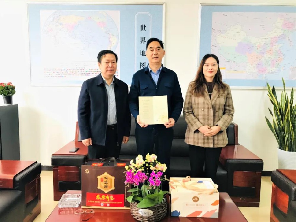 秋日里的祝福，愛心蛋糕送到家，雙雄醉為許志軍，殷肇晴董事長慶祝生日