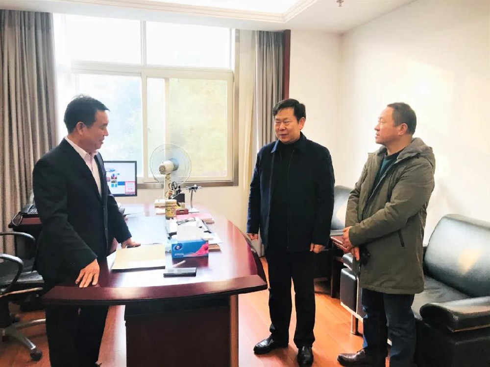 【雙雄醉贊助襄陽企業(yè)家暖心工程系列報道】張敏、王乃華總經(jīng)理收到暖心生日祝福