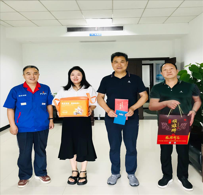 【雙雄醉贊助襄陽企業(yè)家暖心工程系列報(bào)道】企業(yè)家余志金、鄧小紅、孫光忠、趙樂成等收到暖心生日祝福