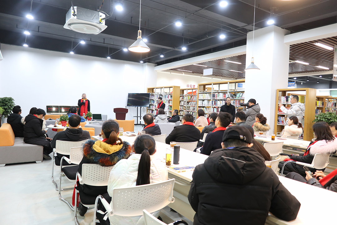 把酒雙雄醉 問(wèn)道為未來(lái) 蔡順華回襄思享會(huì)