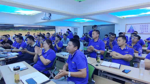 來(lái)，咱們來(lái)PK，雙雄醉八月月會(huì)挑戰(zhàn)新目標(biāo)