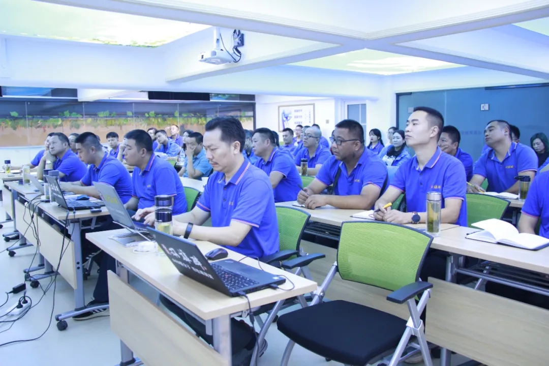 順勢而為，創(chuàng)造價值，石花雙雄醉召開九月營銷工作會議